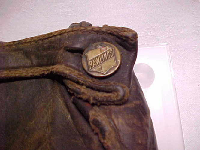Antique Rawlings Baseball  Glove